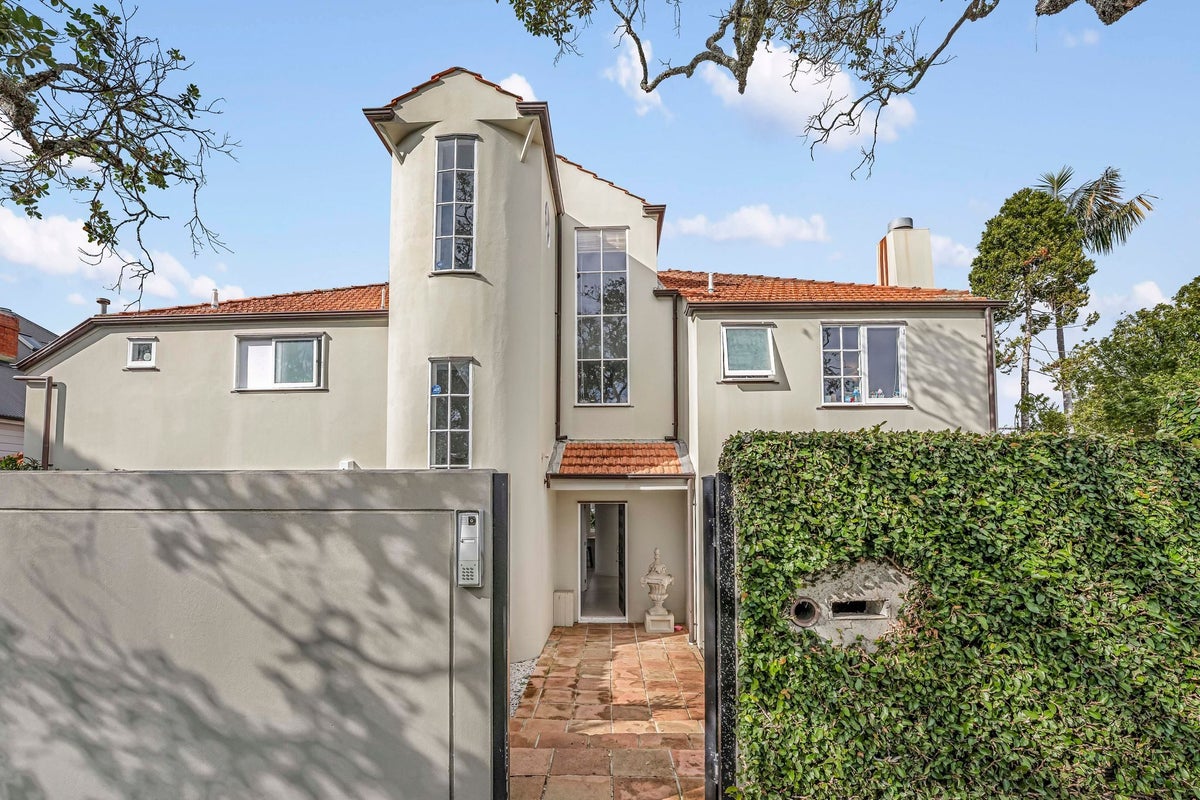 55 St Stephens Avenue, Parnell, Auckland - Carousel 1