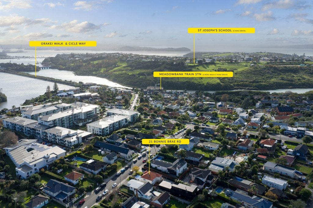 21 Bonnie Brae Road, Meadowbank, Auckland - Carousel 21