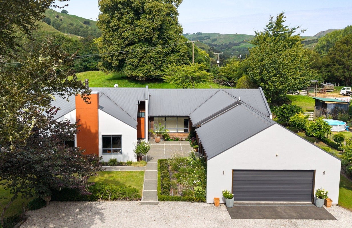 596 Riverside Road, Matokitoki, Gisborne - Carousel 1