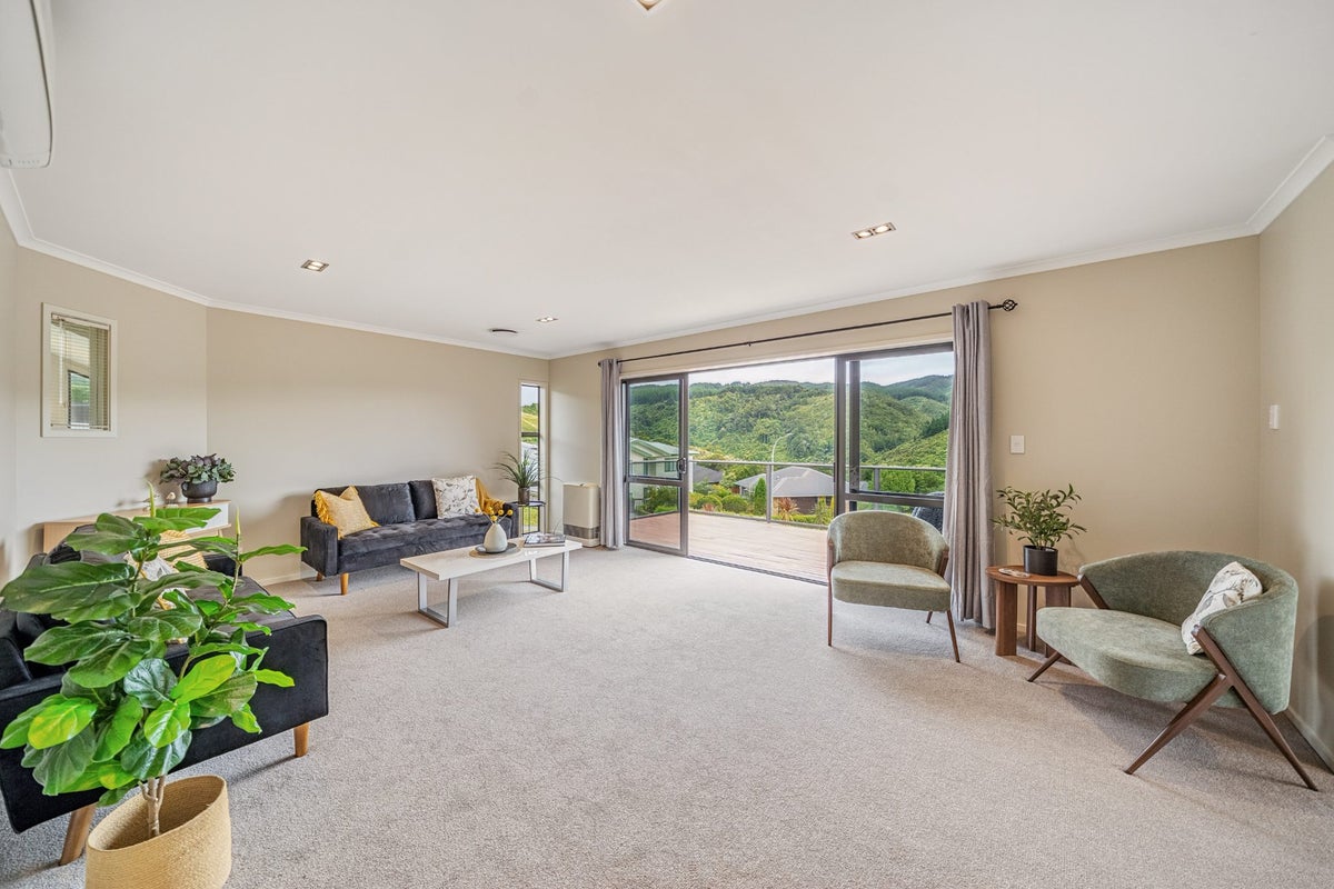 115 Kirton Drive, Riverstone Terraces, Upper Hutt - Carousel 2