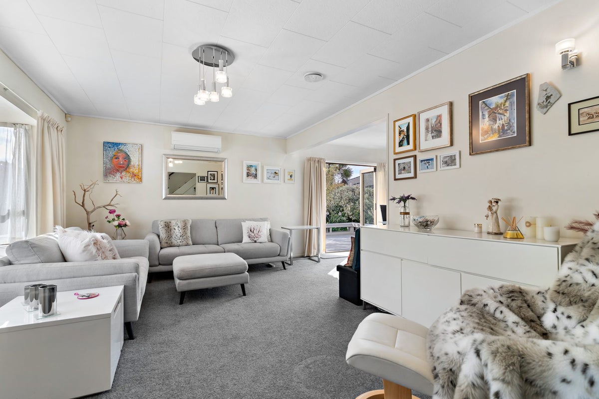 2/102 Manhattan Heights, Glendene, Auckland - Carousel 2