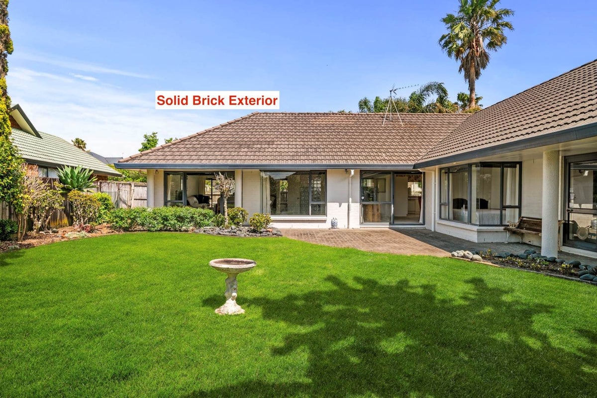 51 Meadowland Drive, Somerville, Auckland - Carousel 2