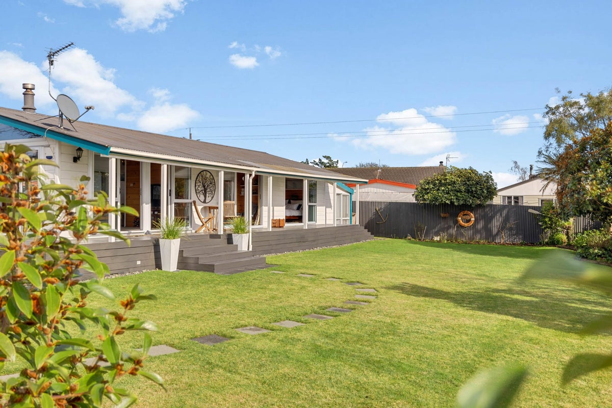 38 Mountbatten Place, Tokoroa, Tokoroa - Carousel 1