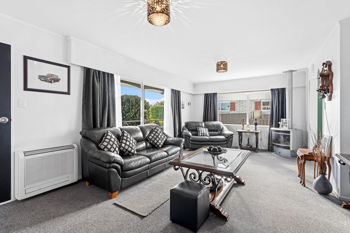 48 Rimu Street, Levin, Levin - Carousel 2