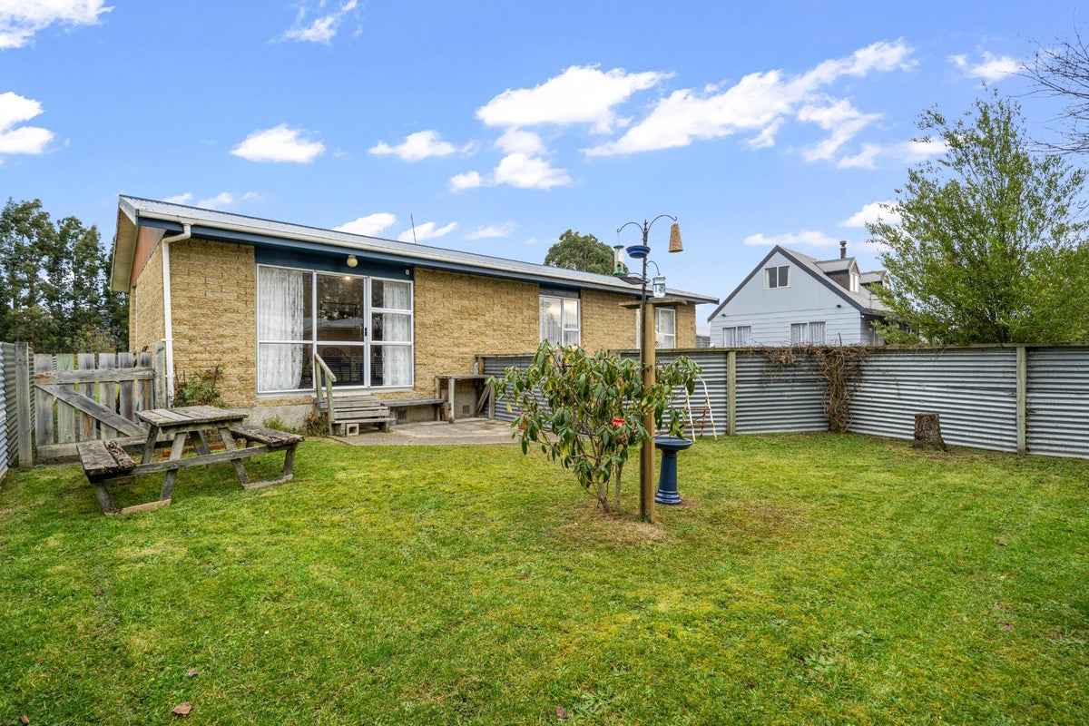 221 Ball Street, Kingswell, Invercargill - Carousel 1