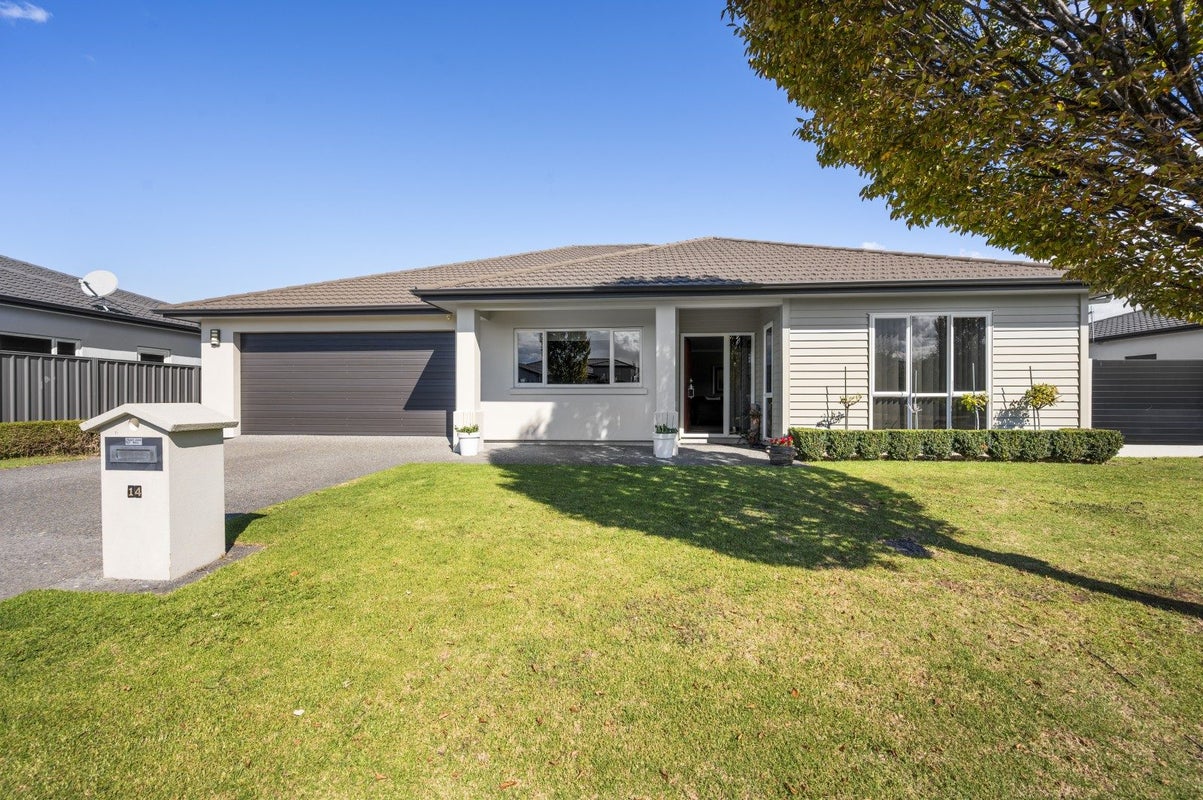 14 Palliser Place, Poraiti, Napier - Carousel 19