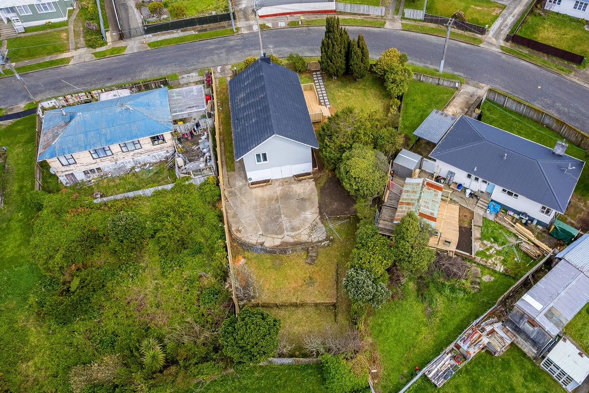 43 Leicester Street, Cannons Creek, Porirua, Wellington - Carousel 30