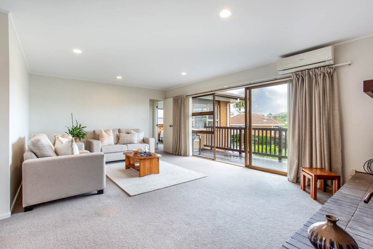 77 Bollard Avenue, New Windsor, Auckland - Carousel 2