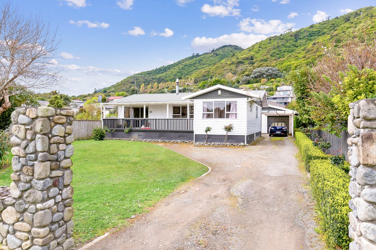 59 Elizabeth Street, Waikanae, Waikanae - Carousel 1