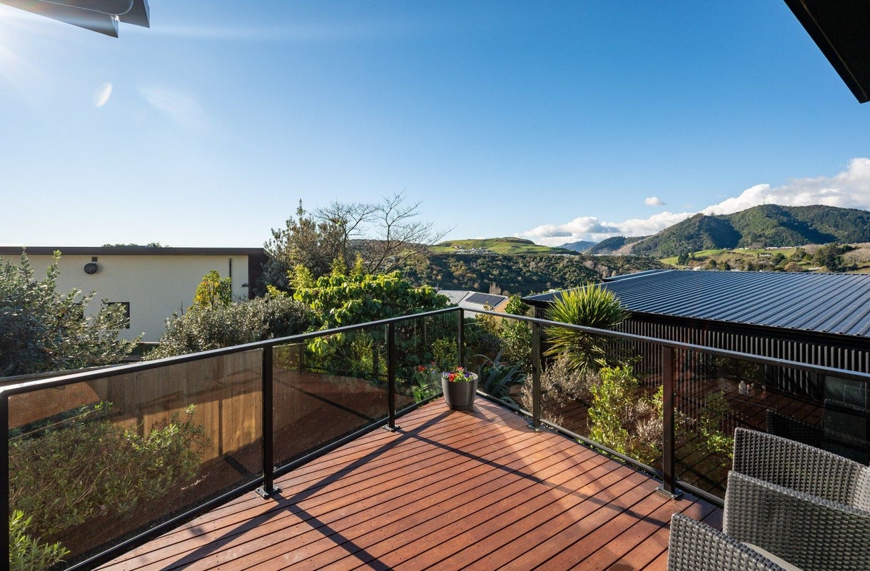 8 Calamaras Street, Enner Glynn, Nelson - Carousel 2