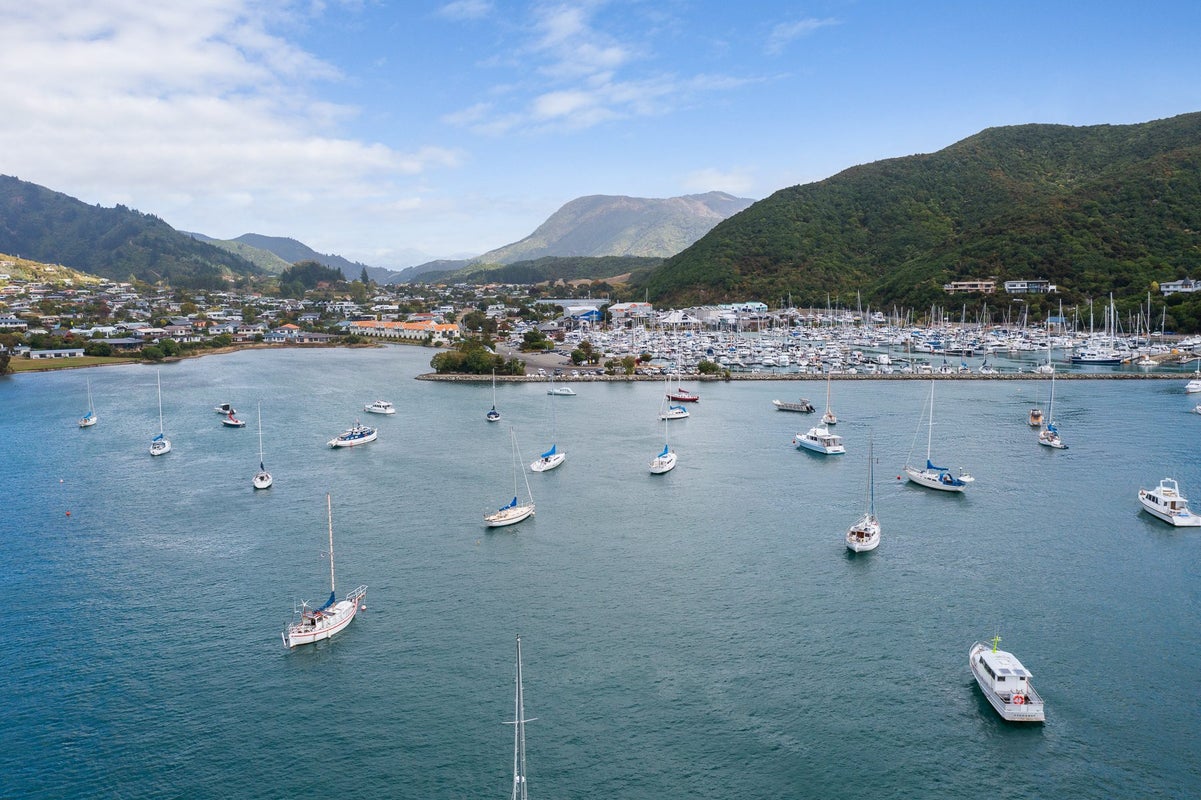 10 Moana Heights, Waikawa, Picton - Carousel 28