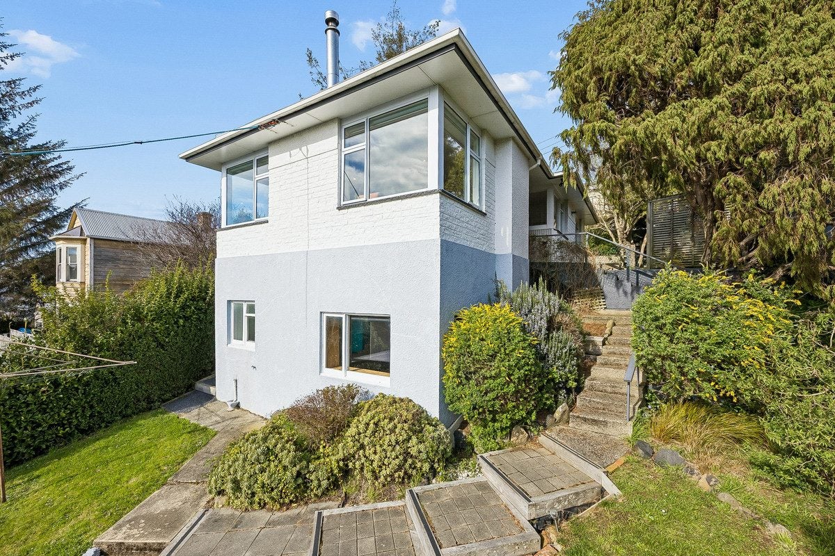 28 Carson Street, Mornington, Dunedin - Carousel 1