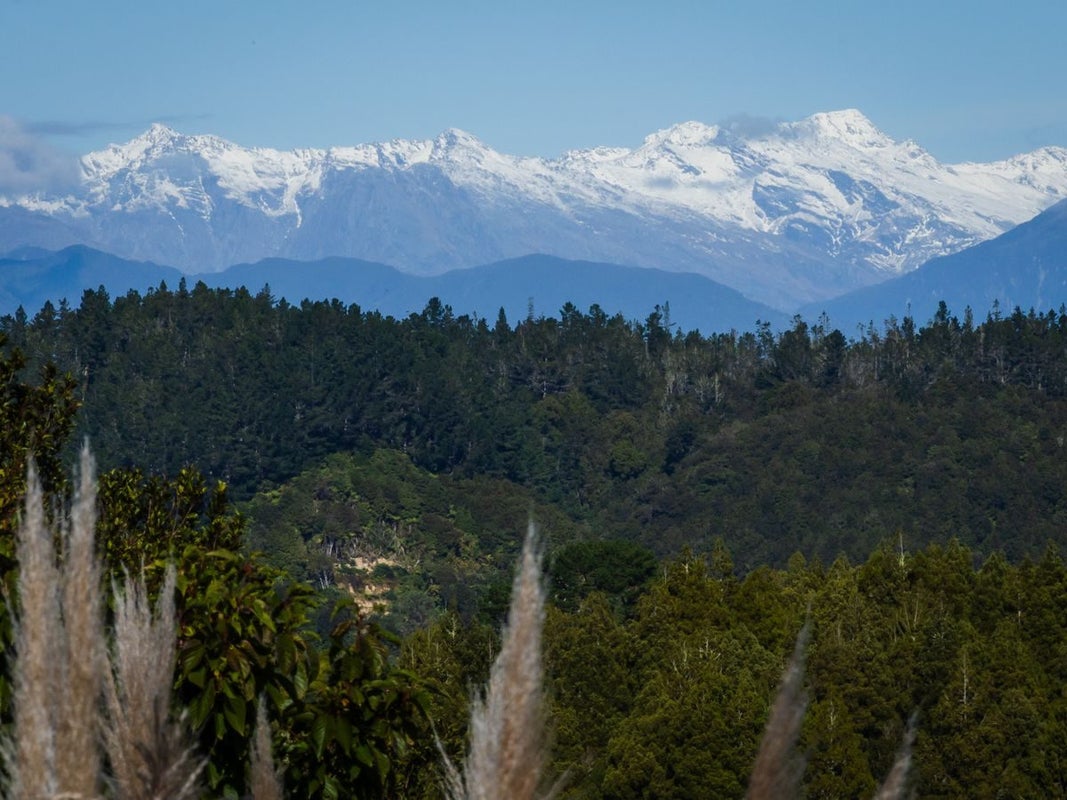 27 Alpine View, Hokitika, Hokitika - Carousel 1