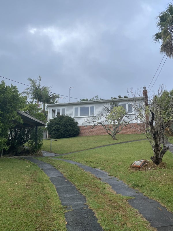 590 Beach Road, Rothesay Bay, Auckland - Carousel 1