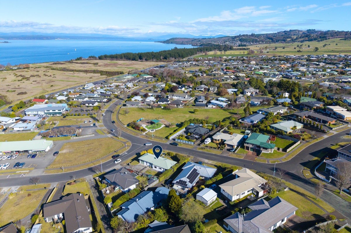 81 Lakewood Drive, NUKUHAU, TAUPO - Carousel 23