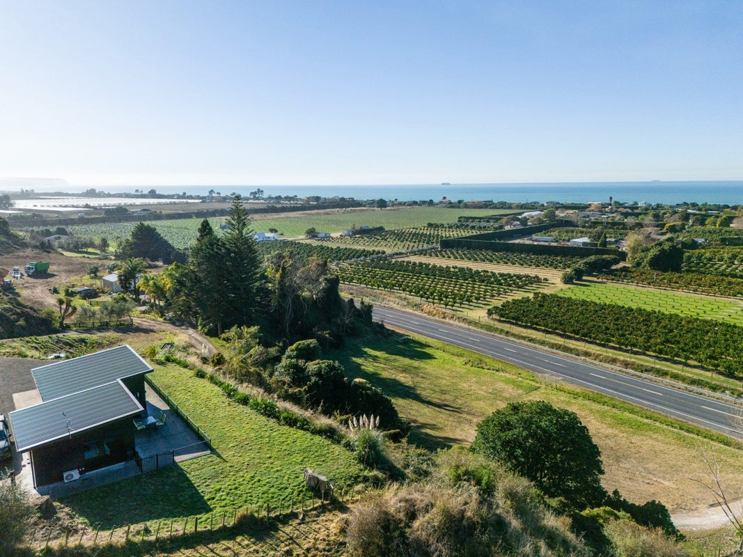 685 Main North Road, Bay View, Napier - Carousel 1