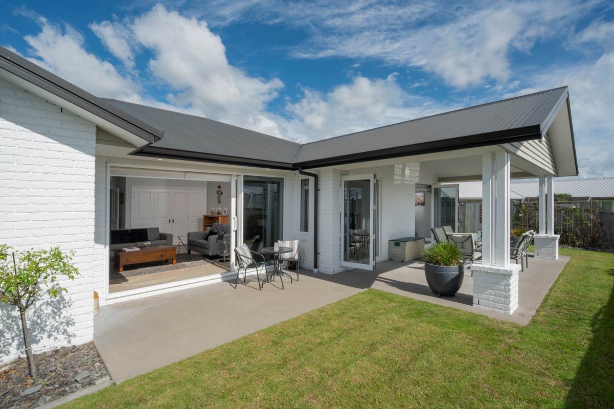 24 Mervyn Place, Ohauiti, Tauranga - Carousel 2