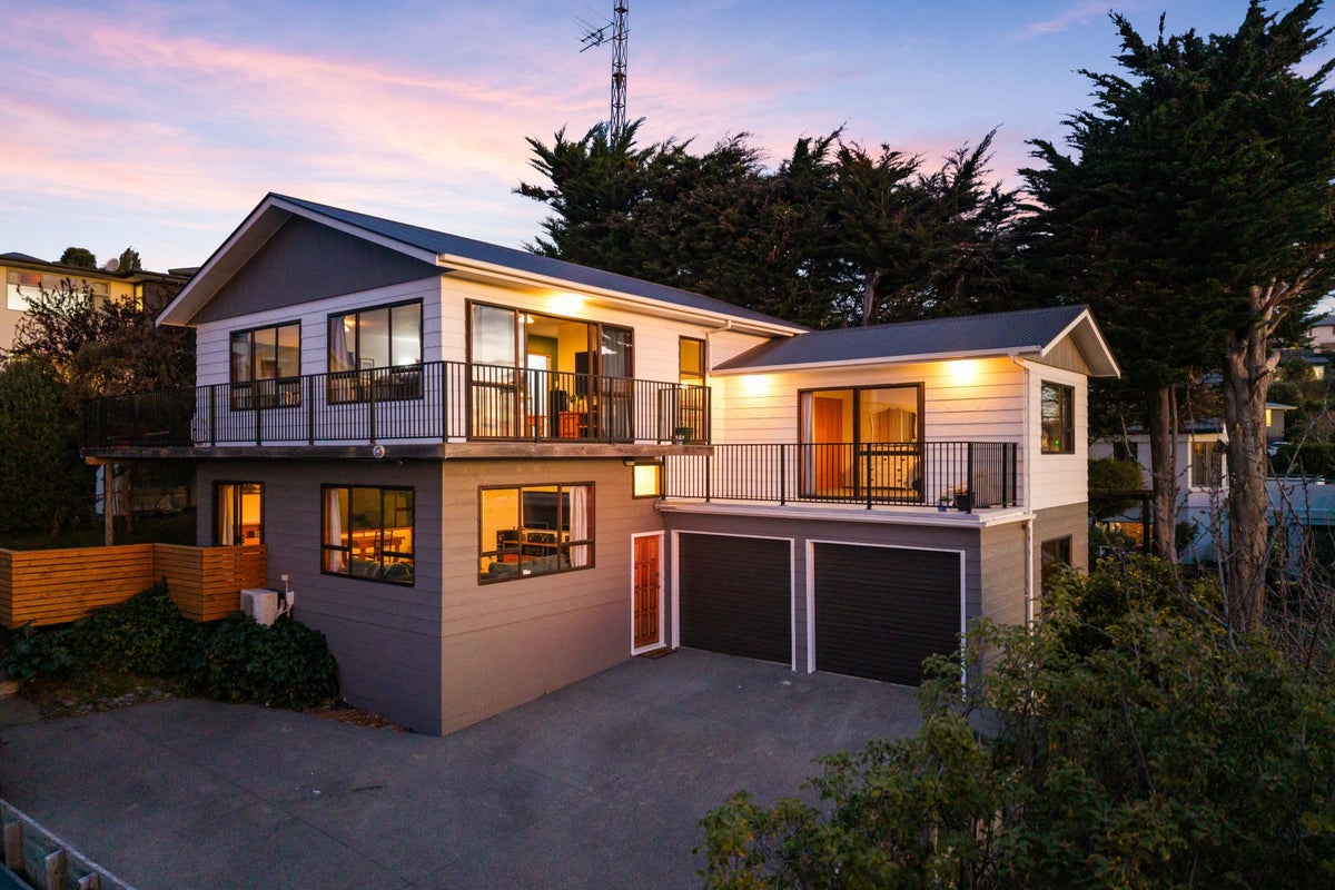 433 Cashmere Road, Westmorland, Christchurch - Carousel 1