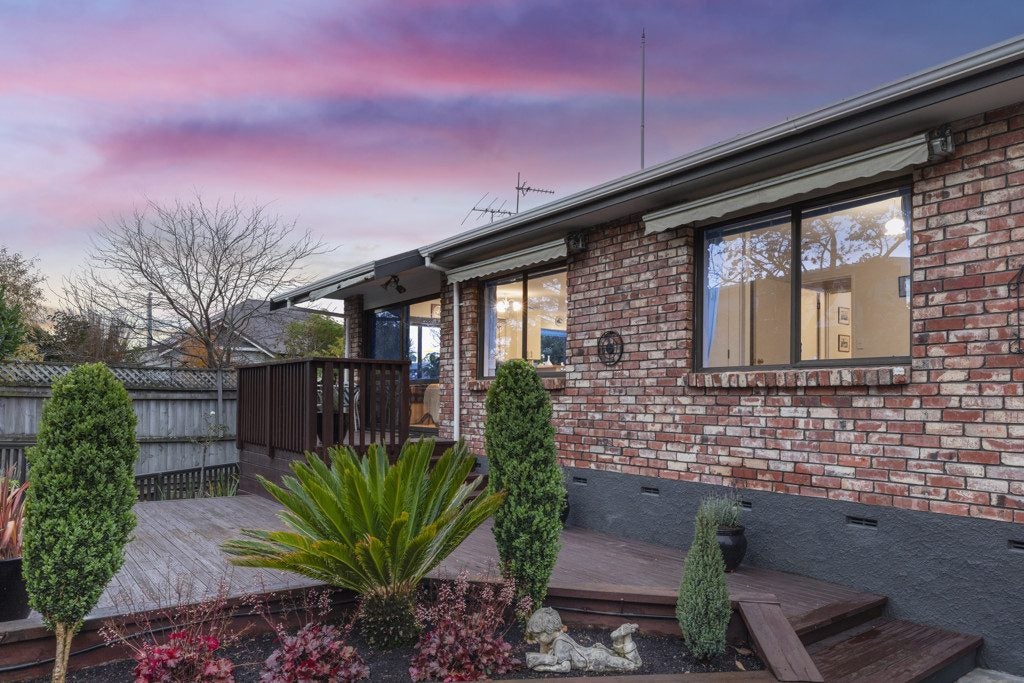 2/73 Mays Road, St Albans, Christchurch - Carousel 21
