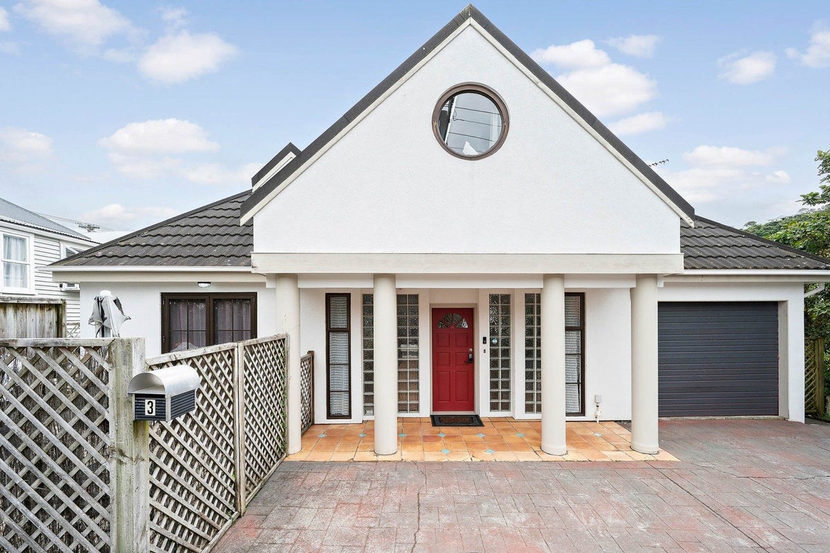 3 Eagle Street, Karori, Wellington - Carousel 1