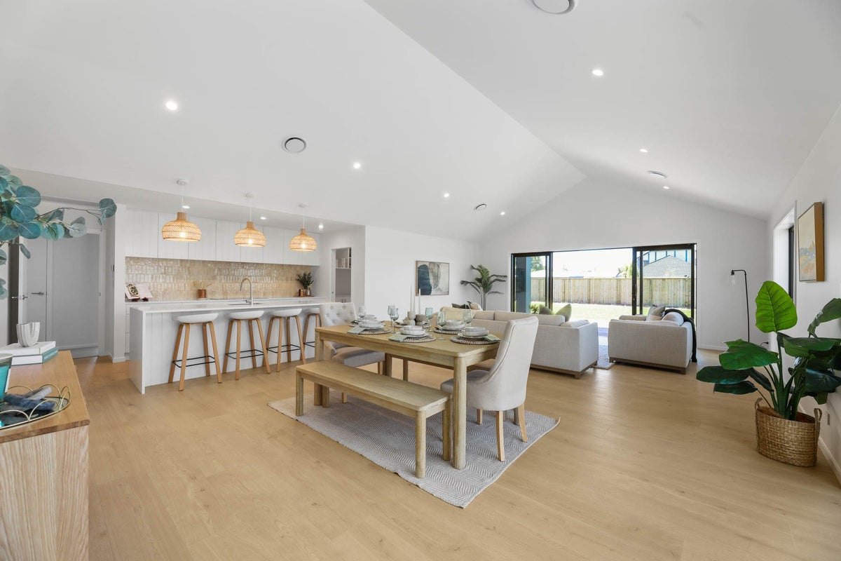 10 Whareatea Road, REDWOODTOWN, BLENHEIM - Carousel 1