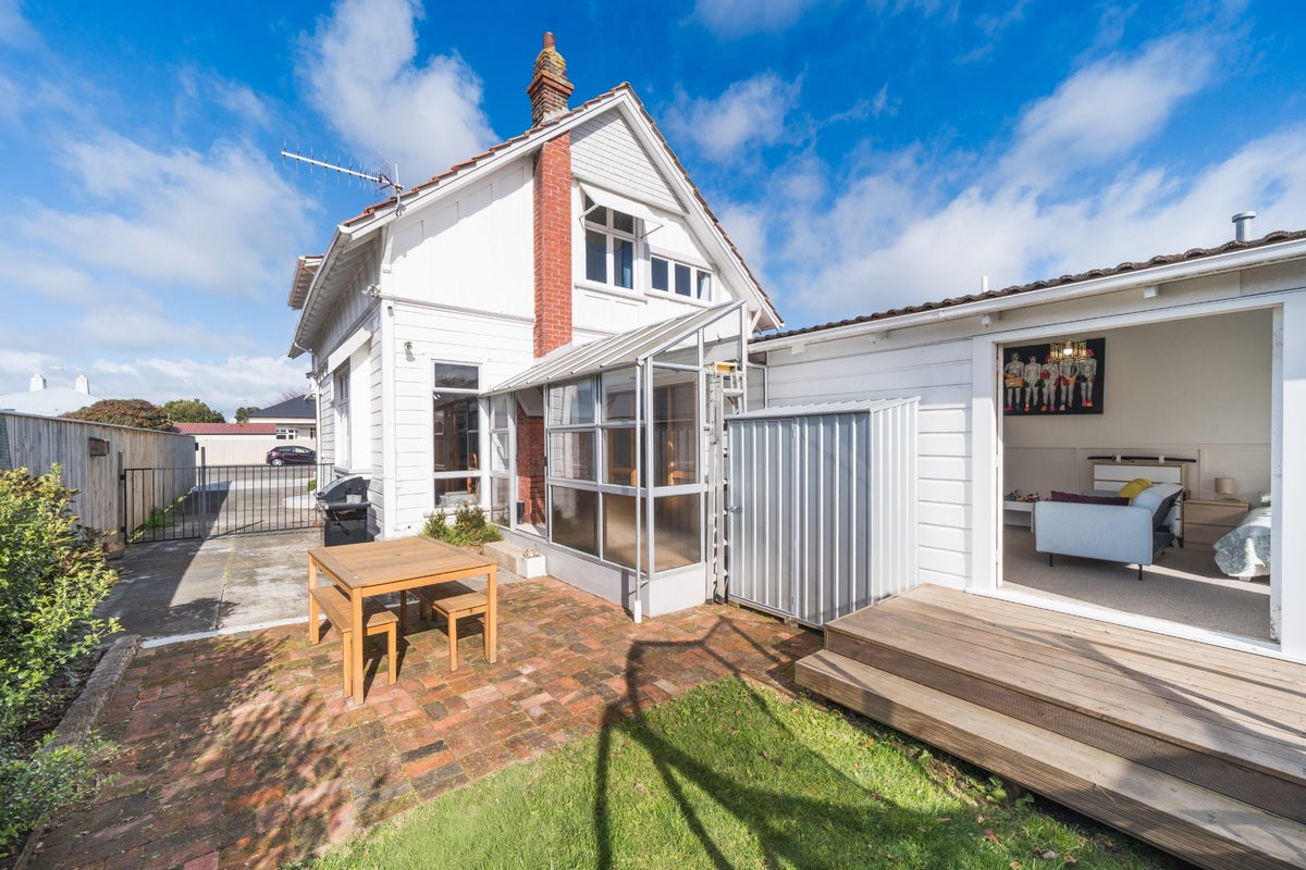 103 Featherston Street, Takaro, Palmerston North - Carousel 33