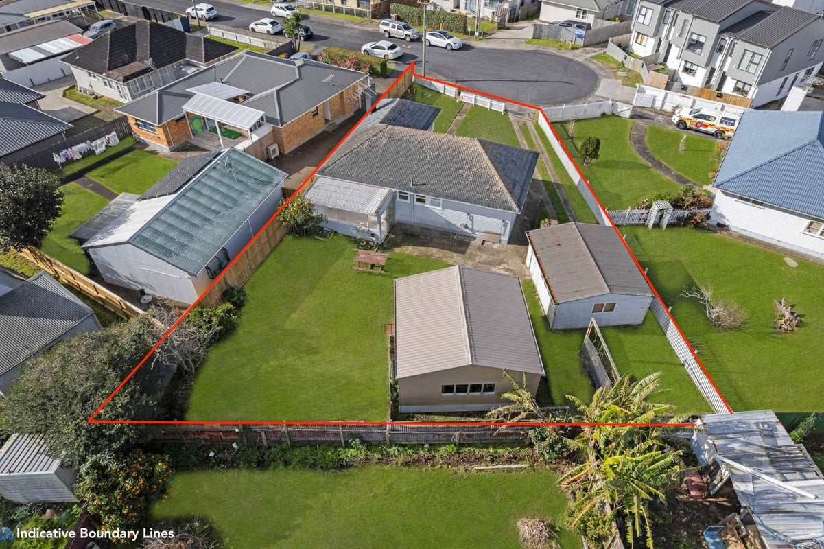 5 Bowen Street, Manurewa East, Auckland - Carousel 2