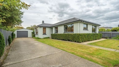 53 Kowhai Avenue, Hargest, Invercargill - Carousel 1