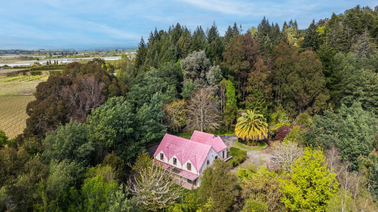 7 Little Sydney Road, Brooklyn, Motueka - Carousel 1