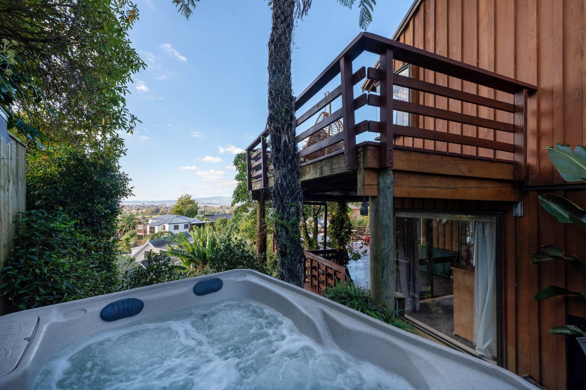 31 Matipo Avenue, Pomare, Rotorua - Carousel 50