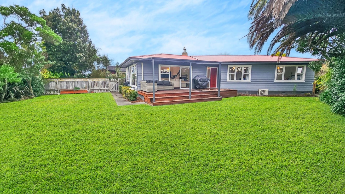 3 Arthur Hobson Avenue, Pirimai, Napier - Carousel 1