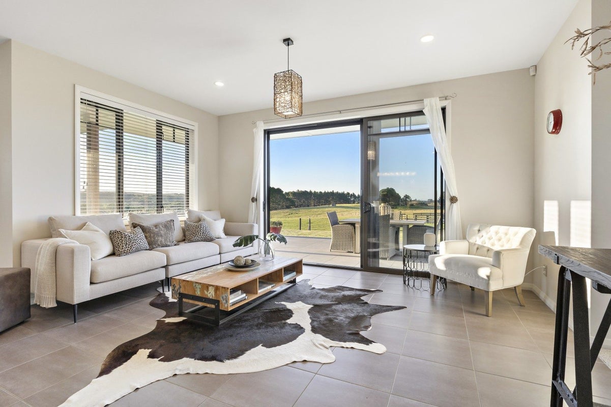 135B Hutchinson Road, Helensville, Helensville - Carousel 2