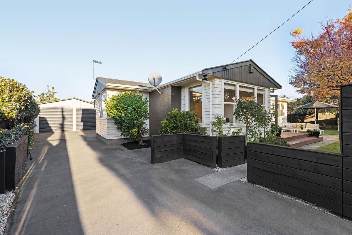 22 Leo Street, Bishopdale, Christchurch - Carousel 1