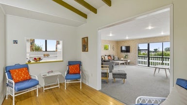5 Norna Grove, Waikawa Beach, Manakau - Carousel 1