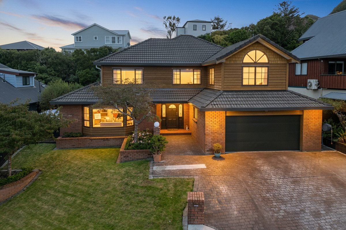 11 Ramphal Terrace, Khandallah, Wellington - Carousel 1
