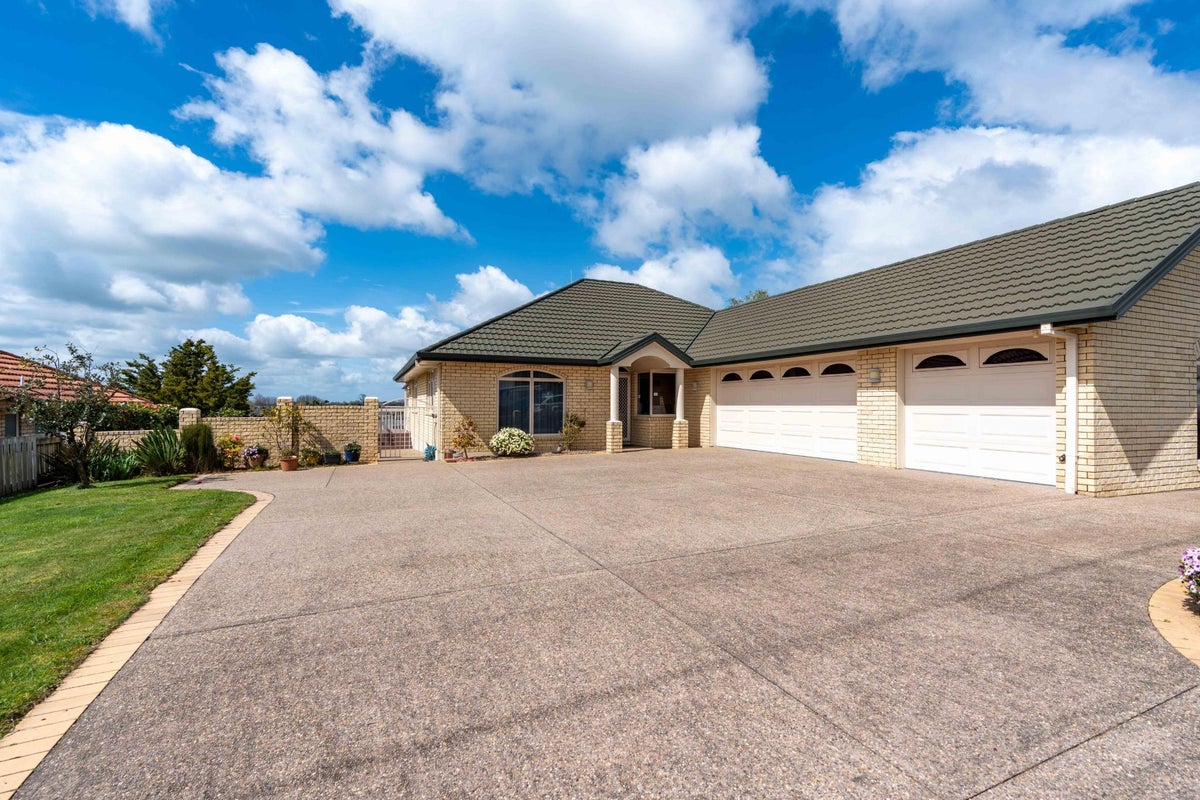82 Rototuna Road, Rototuna, Hamilton - Carousel 2