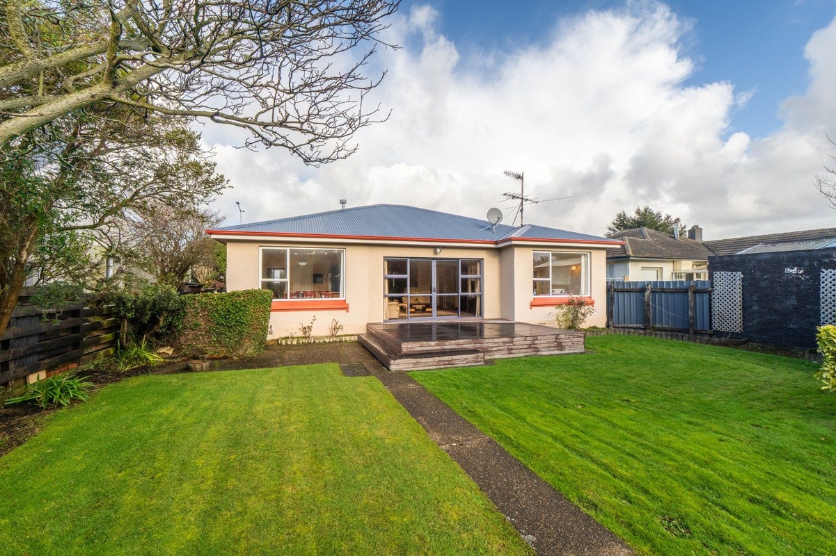 522 Tay Street, Hawthorndale, Invercargill - Carousel 1