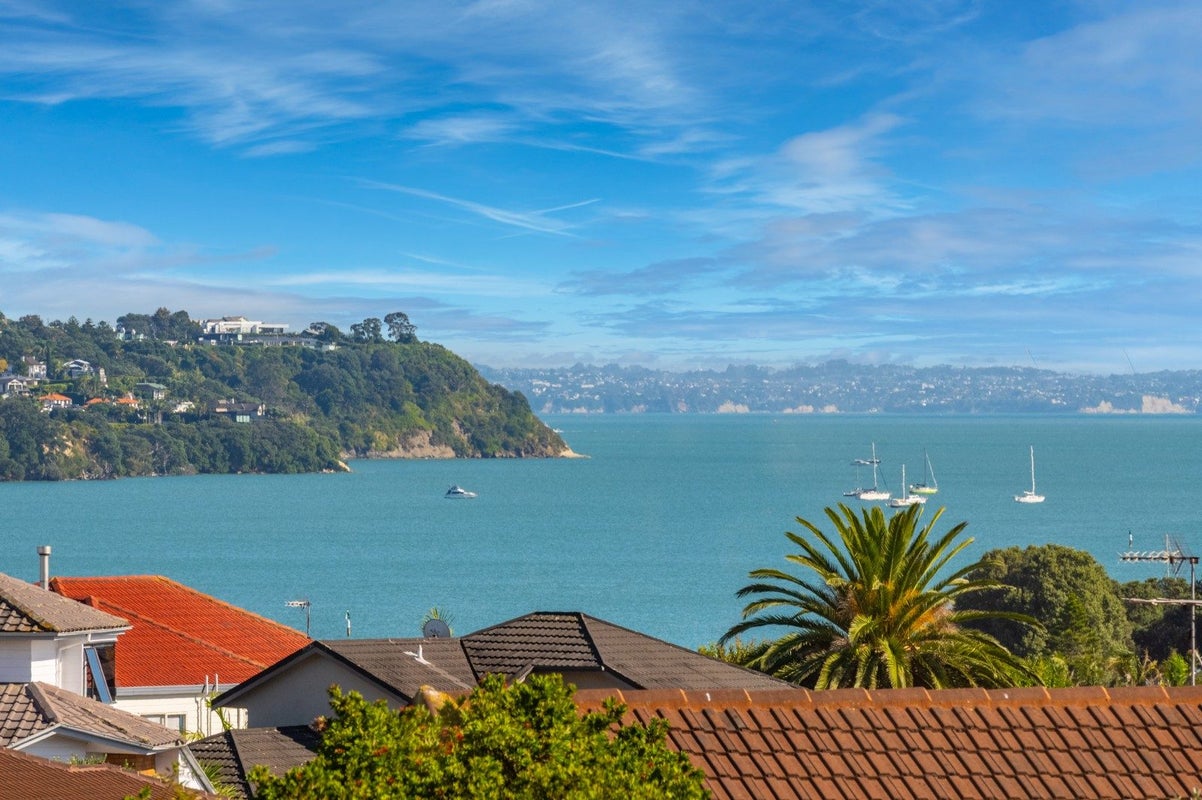 105 Oliver Road, Eastern Beach, Auckland - Carousel 2