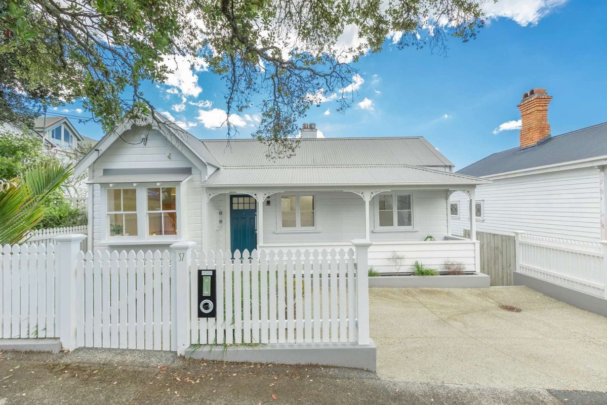 37 First Avenue, Kingsland, Auckland - Carousel 2
