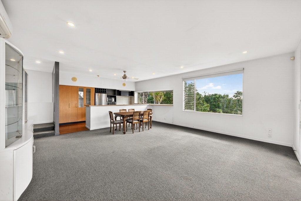 16A Seaside Avenue, Waterview, Auckland - Carousel 2
