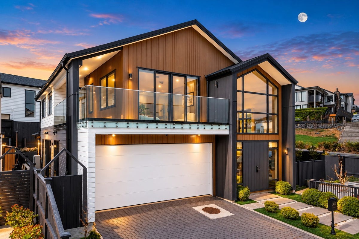 1 Meadowridge Drive, Flat Bush, Auckland - Carousel 1