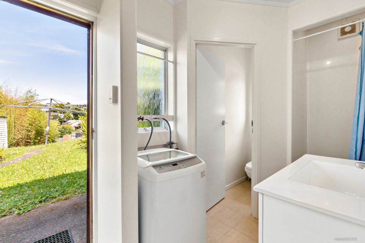46 Chequers Avenue, Glenfield, Auckland - Carousel 18