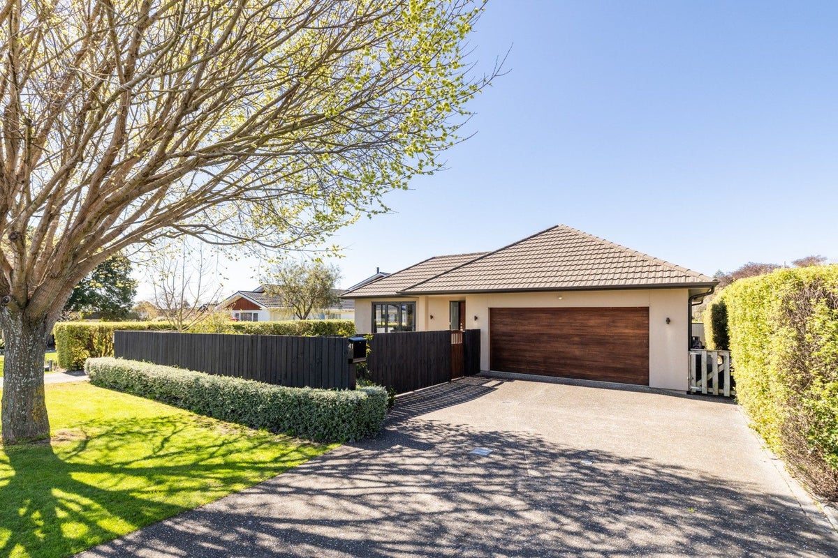 41 Lucknow Road, Havelock North, Havelock North - Carousel 1