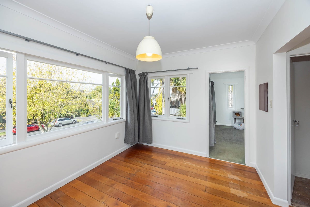 122 Maeroa Road, Maeroa, Hamilton - Carousel 35