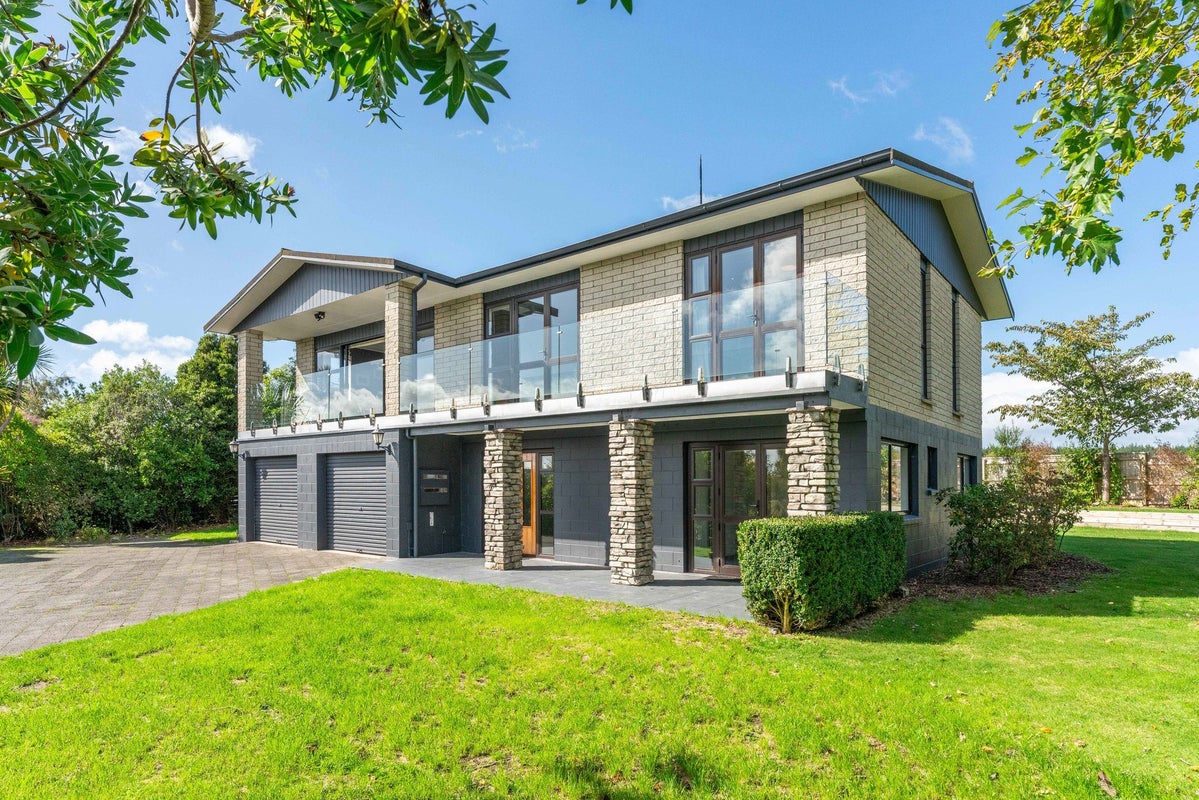 39 Marshall Avenue, Richmond Heights, Taupo - Carousel 1