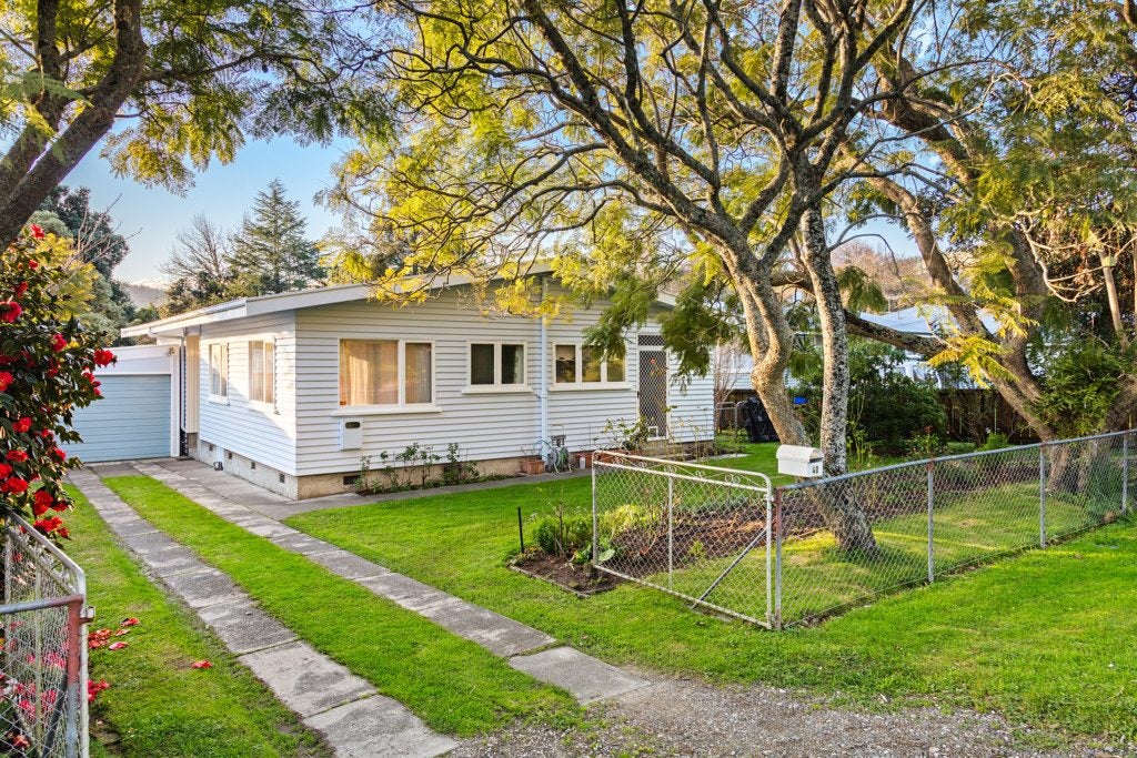 40 Darwin Road, Outer Kaiti, Gisborne - Carousel 1
