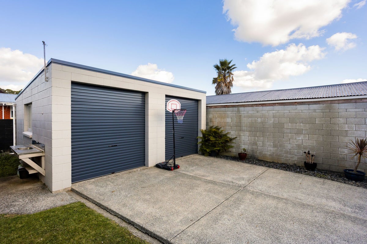 78 Fitzroy Avenue, Fitzroy, Hamilton - Carousel 16