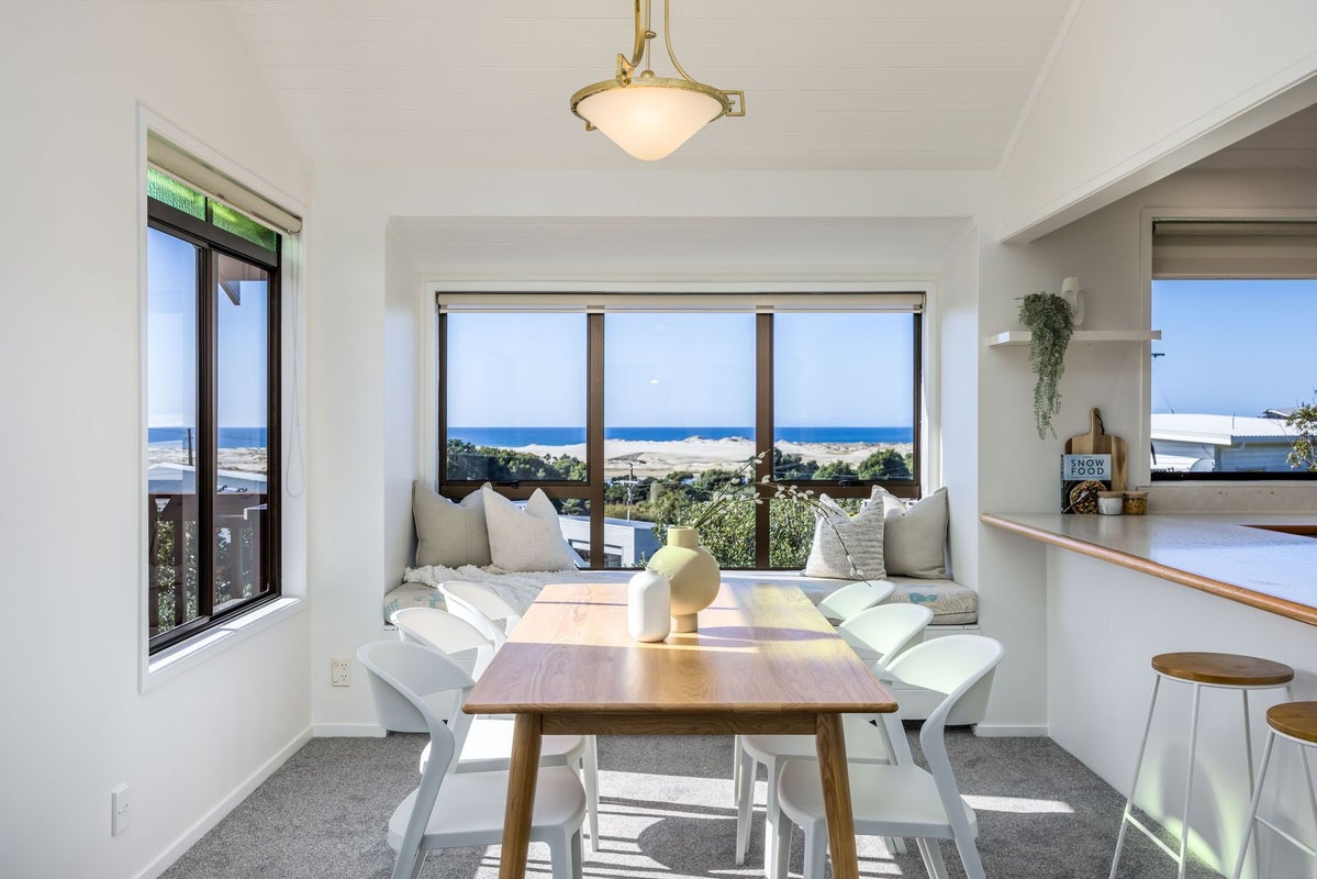 21 Devon Street, Mangawhai Heads, Mangawhai - Carousel 2
