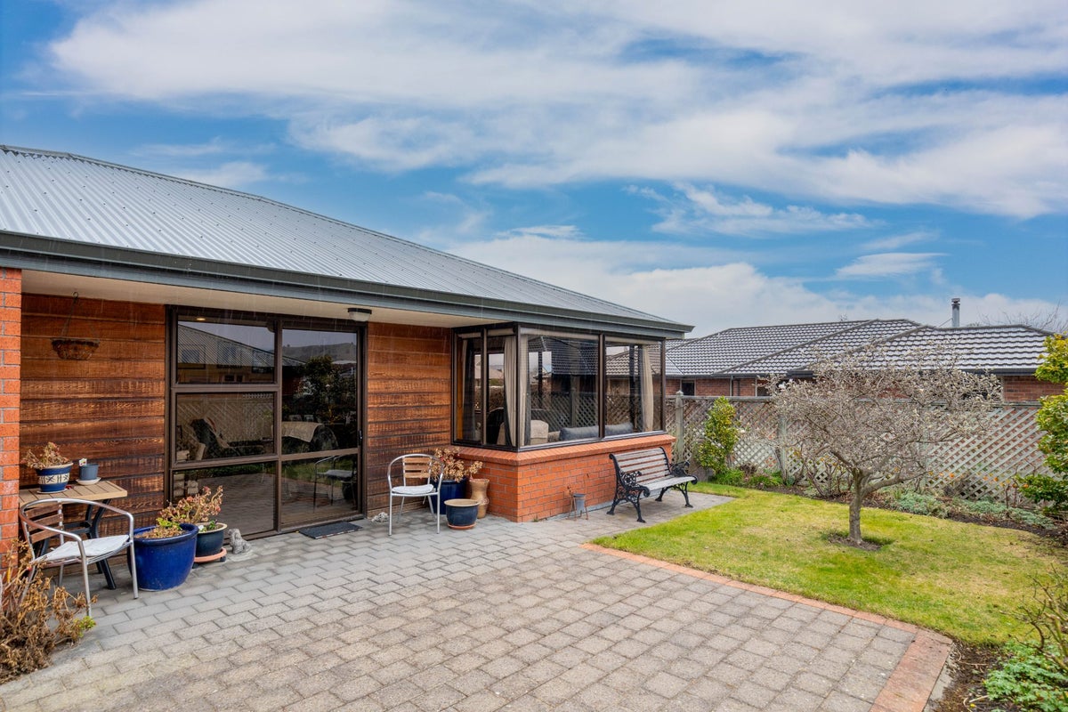 30A Orchard Place, Cromwell, Cromwell - Carousel 1