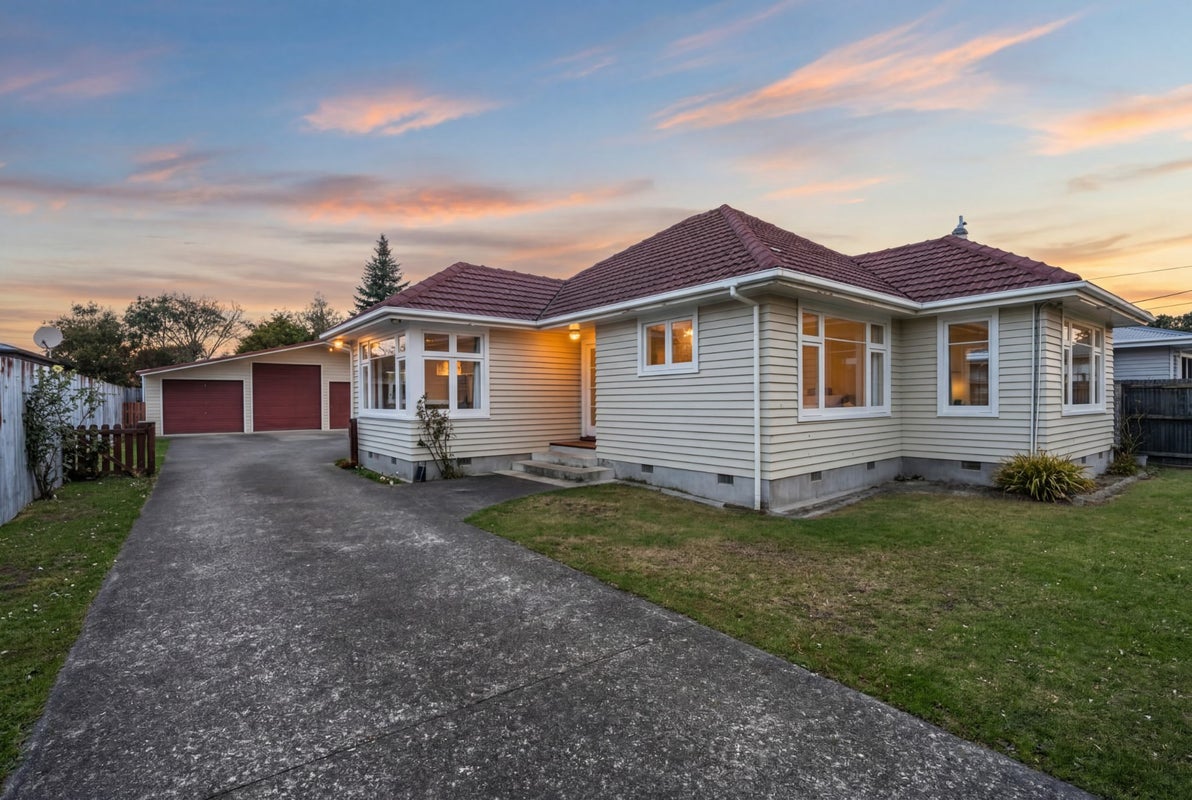 15 Taurima Street, Hei Hei, Christchurch - Carousel 1